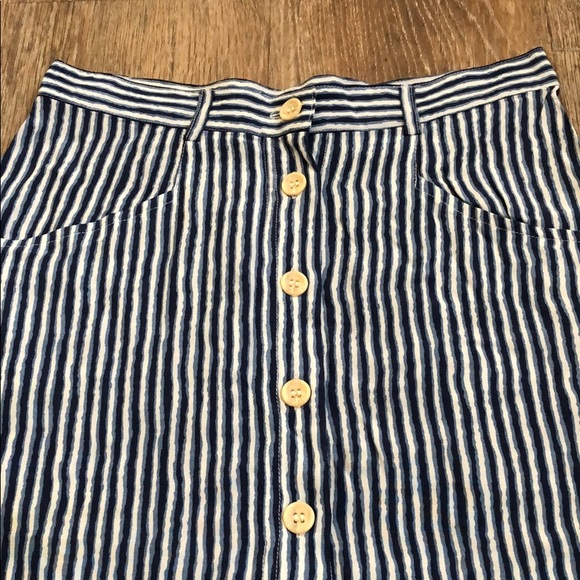 Striped button down UO mini skirt Size: 0 - Picture 2 of 3